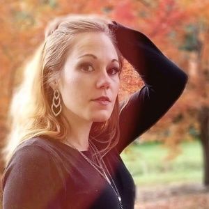 Meet your Posher, Carly